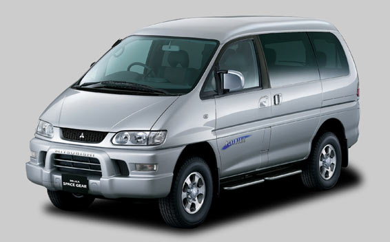 DELICA SPACE GEAR MITSUBISHI 1