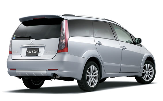 GRANDIS MITSUBISHI 2