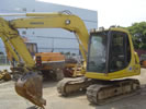 y KOMATSU zExcavator